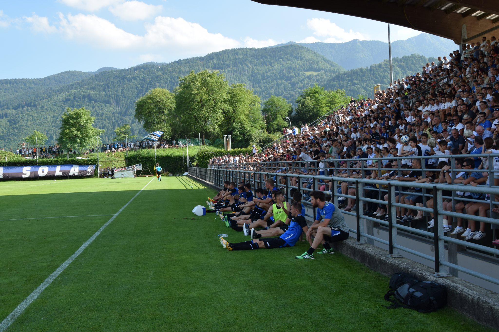 tribuna (2)