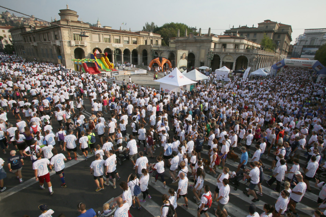 StraBergamo per scoprire la città E ora c’è anche la corsa di notte
