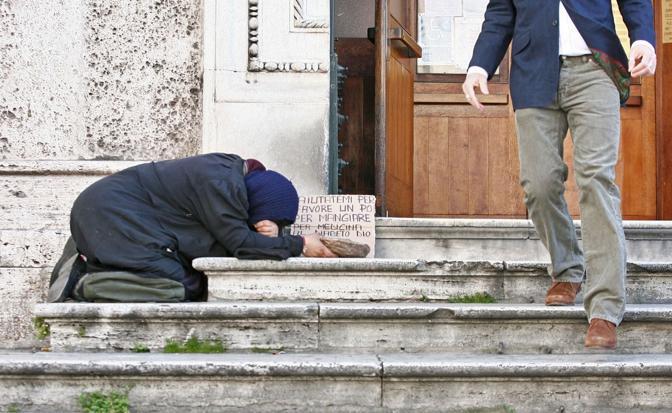 Gli accattoni in quel di Seriate hanno addirittura il posto fisso