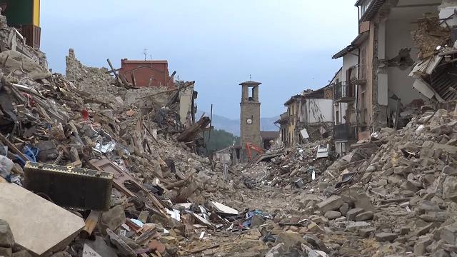 Il mio viaggio ad Amatrice 8 mesi fa quando sullo scempio ci fu silenzio