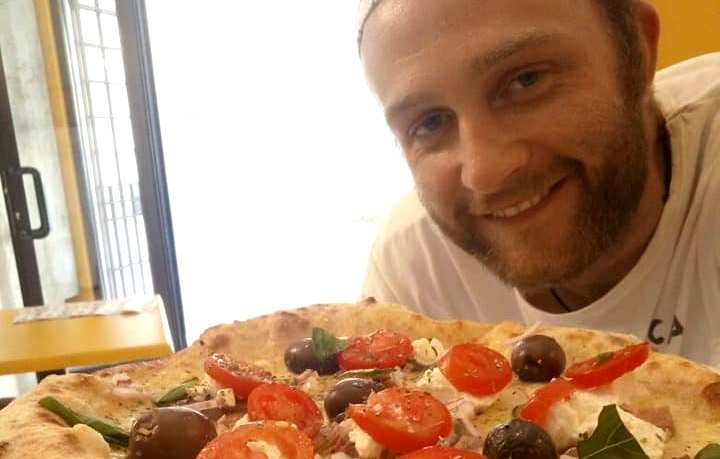 Cristian, dal mondo a Nembro con la pizza sempre nel cuore
