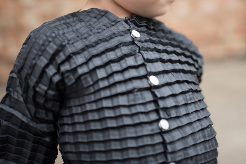 Vestiti che crescono con i bambini No, non è solo fantascienza