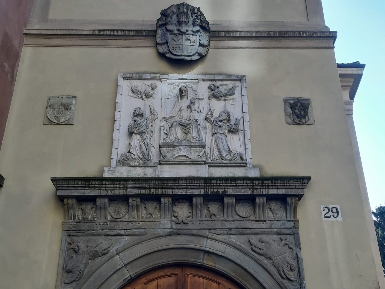 Tour della Bergamo scolpita