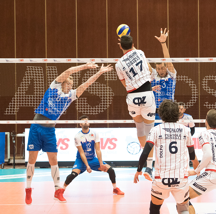 Caloni, com’è bella la vetta da soli