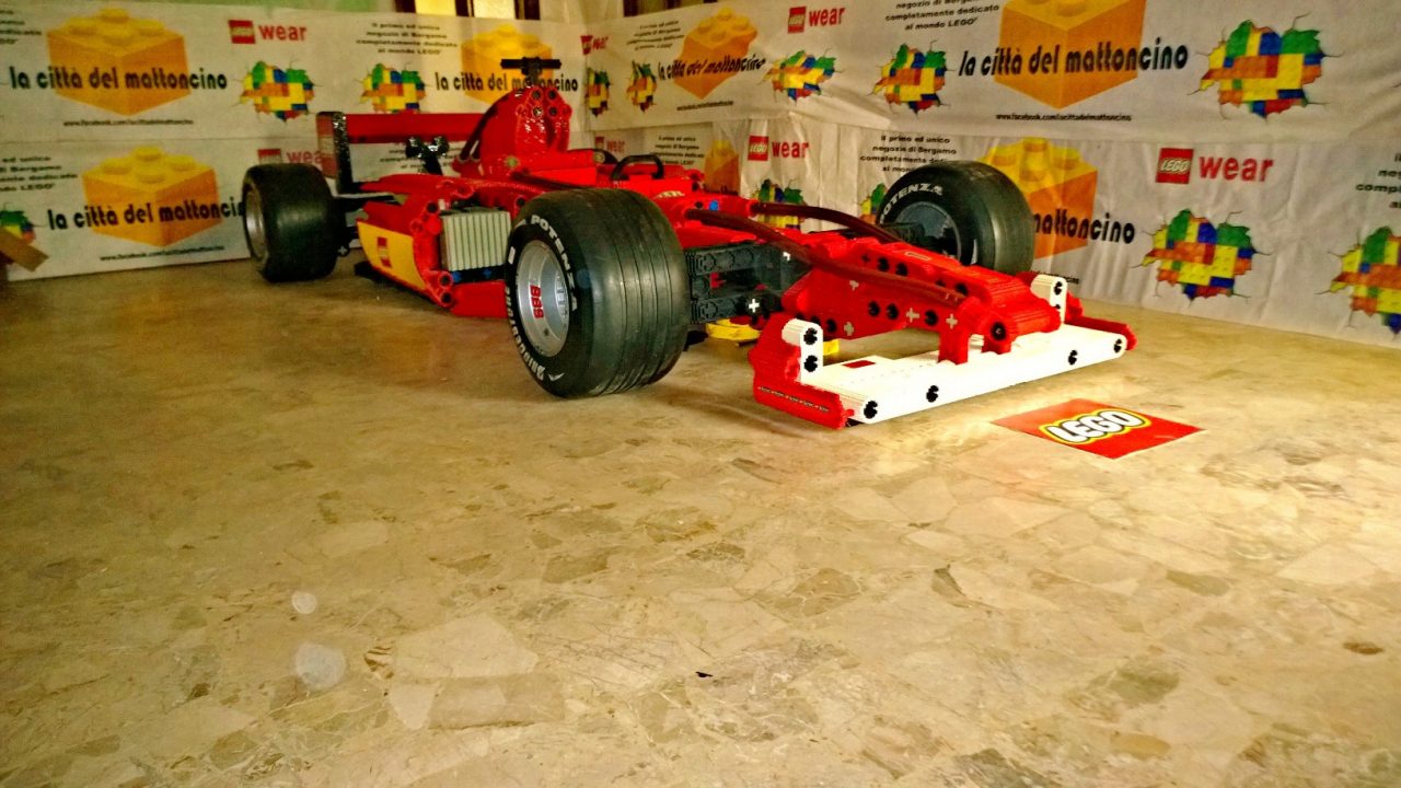 I Lego scendono in piazza S. Spirito con Ferrari e grandi navi da crociera