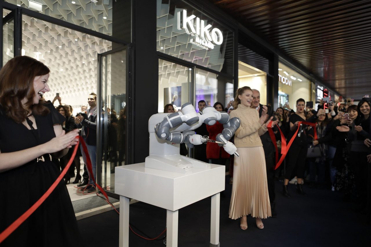 Apre a Milano il nuovo KikoiD Il più grande, il più innovativo