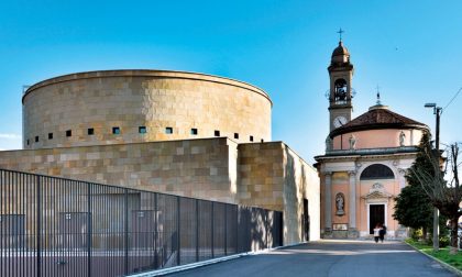 Arredo Bagno Chiesa Bergamo.Loreto Con Le Sue Due Chiese Prima Bergamo