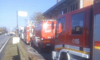 Sale sul balcone per fare pipì  57enne precipita da tre metri
