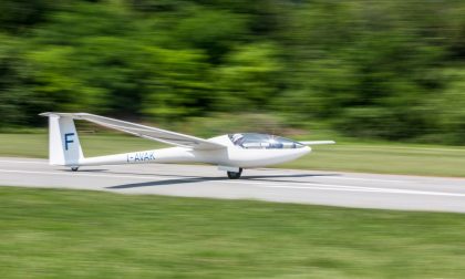 A Valbrembo, nel regno degli alianti Imparare la gioia di volare nel blu