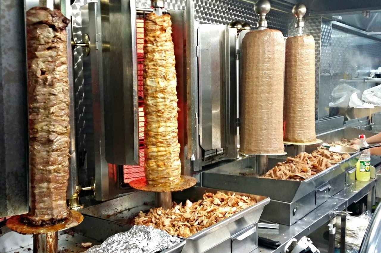 Controlli nei locali di Bergamo, sanzioni a due kebab e un’attività sospesa