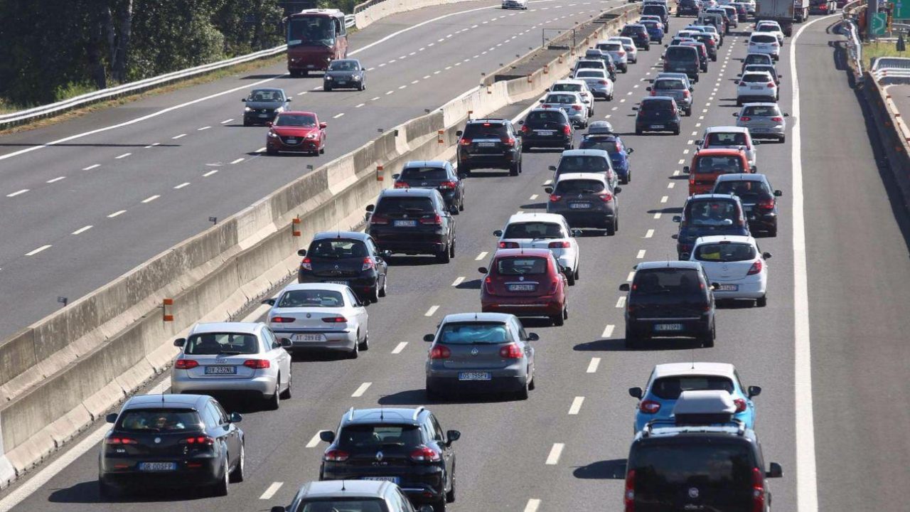 Tutti a parlare dei ponti del 2018 Ma c’è anche chi non li sopporta