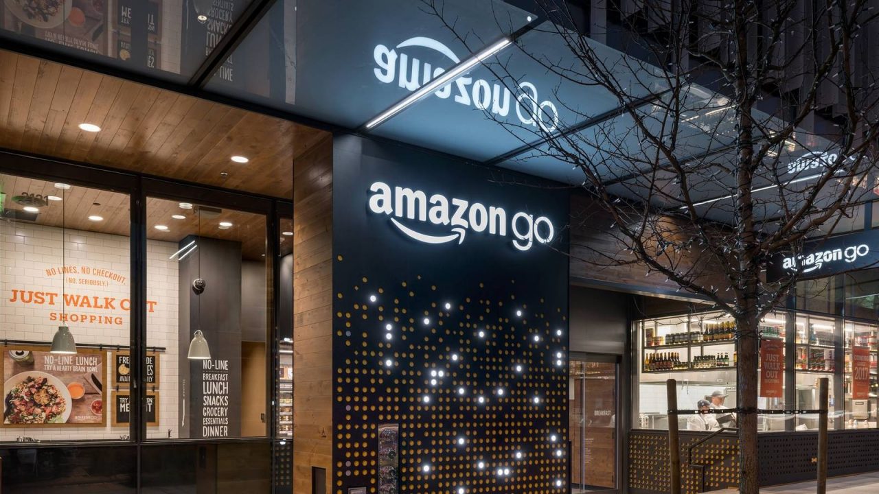 Amazon ha aperto il primo negozio dove non esistono le casse