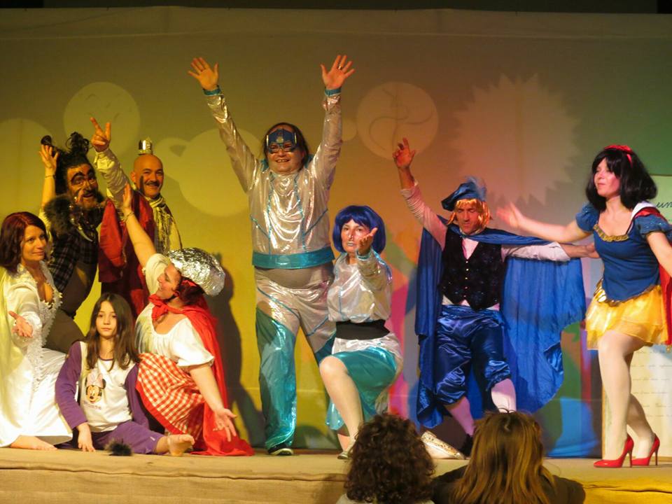 A scuola e sul palco, a Fiorano i genitori sono Amici sul Serio