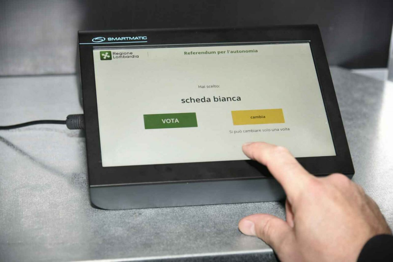 I tablet del referendum lombardo in verità sono inutilizzabili altrove