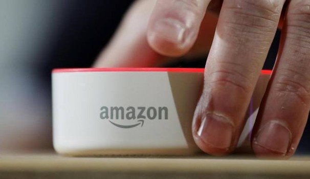 Il dibattito sui braccialetti Amazon