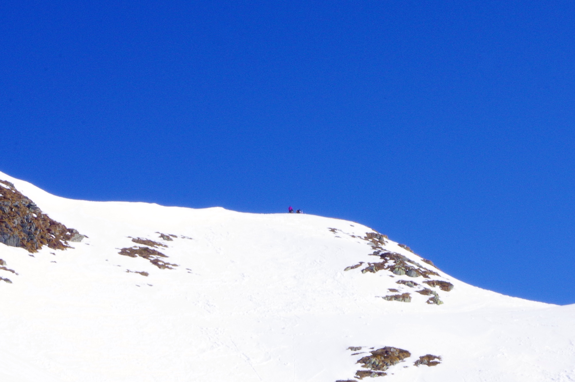 12 - Scialpinisti in vetta al Pizzo Segade