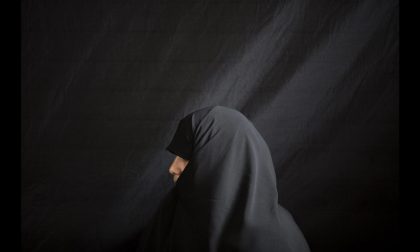 Costretta a mettere abiti musulmani e maltrattata, a processo l'ex marito