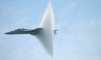 Le battute più divertenti del web sui due jet militari e i boati di ieri