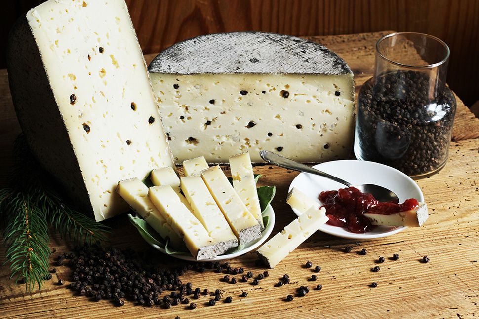 Il Formaggio Nero della Nona ritrovato per caso dopo due secoli