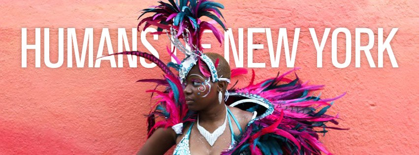 Il ragazzo che ferma gli sconosciuti e raccoglie i loro volti e le loro storie