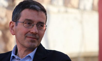 Il segretario comunale fa lo scrittore Giuseppe Mendicino va a Treviglio