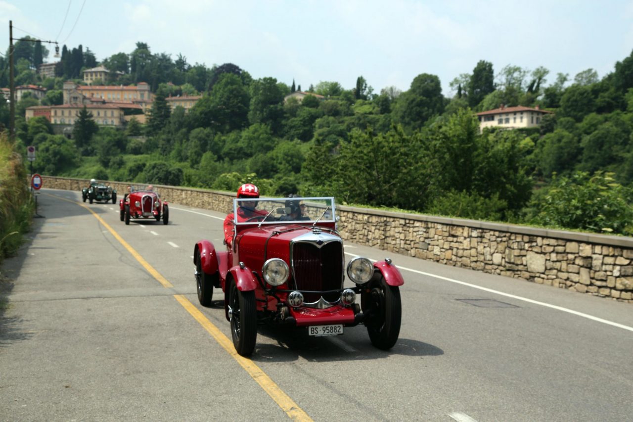Il gp dei mezzi d’epoca sulle mura raccontato da settanta fotografie