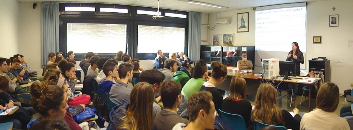 Ad Arezzo c’è una scuola che paga gli studenti con i voti migliori