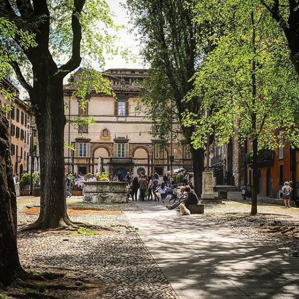 Piazza Mascheroni – Claudio Ubbiali