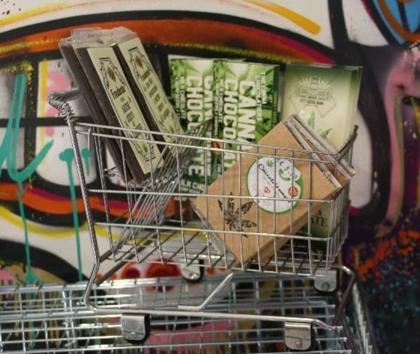 Stezzano, il negozio che vende biscotti e casoncelli… di canapa!