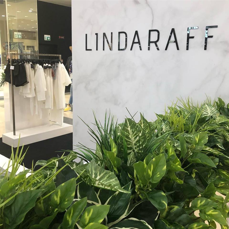 Il negozio di Linda a Oriocenter (che è esattamente come lei)