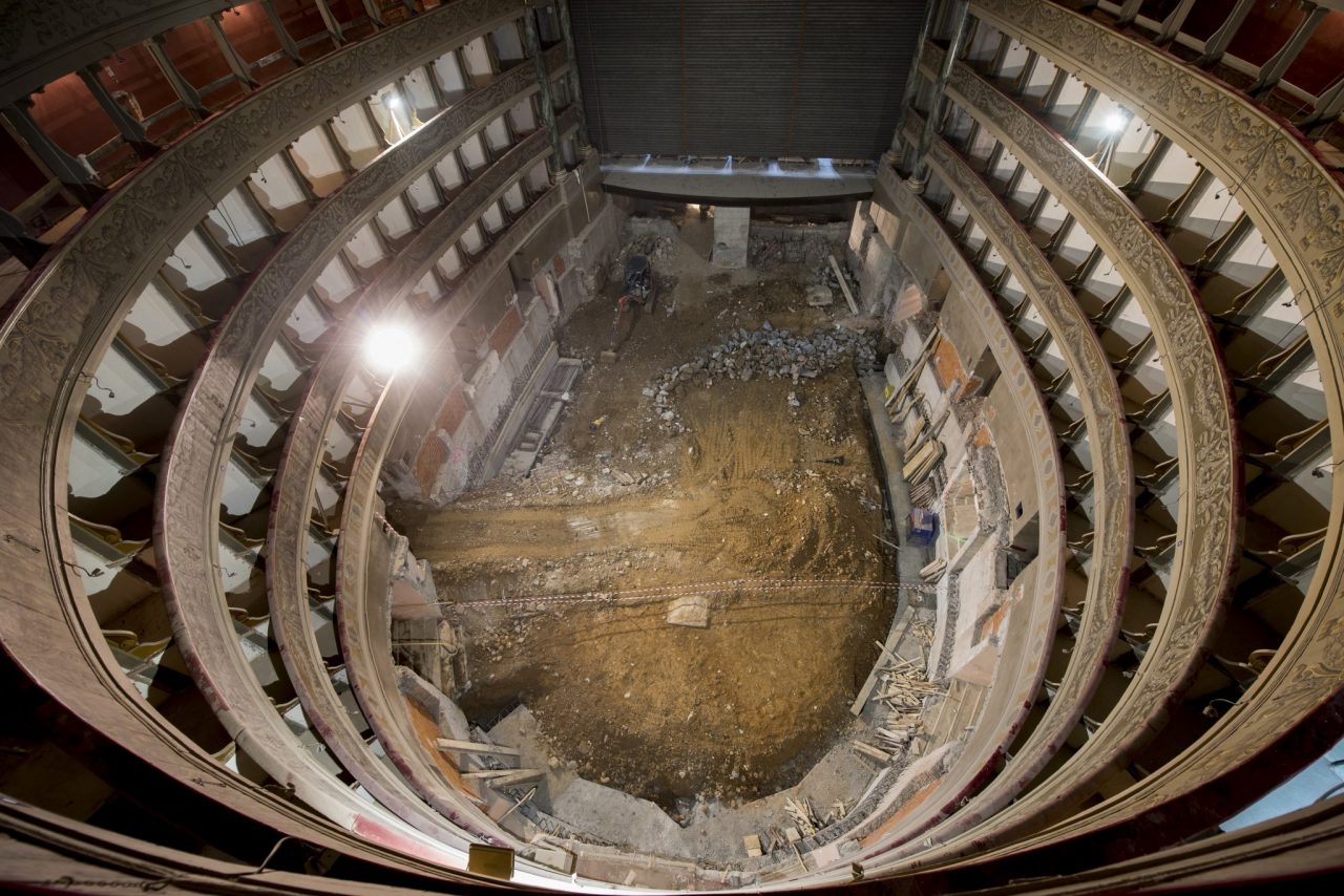 Viaggio nel cantiere del Donizetti «Pieno rispetto di tempi e budget»