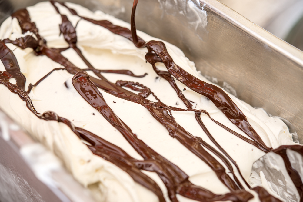 Festa del gelato in Piazza Vecchia Musica e show per la stracciatella