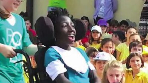 Il sorriso di Ndack ad Azzano «L’avete accolta con amore. Grazie!»