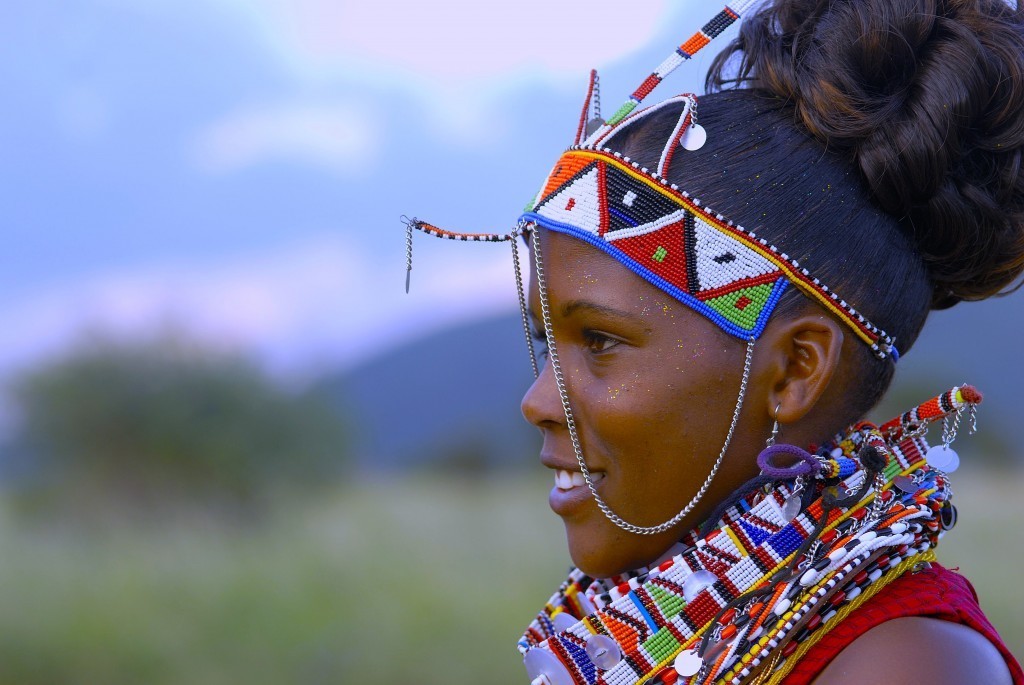 tanzania-maasai-woman-wearing-colorful-beads-1024x685