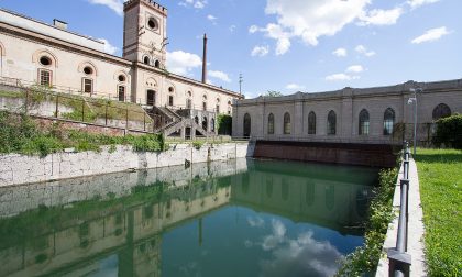 Acrobazie sulla centrale di Crespi Arti circensi, visite guidate, musica