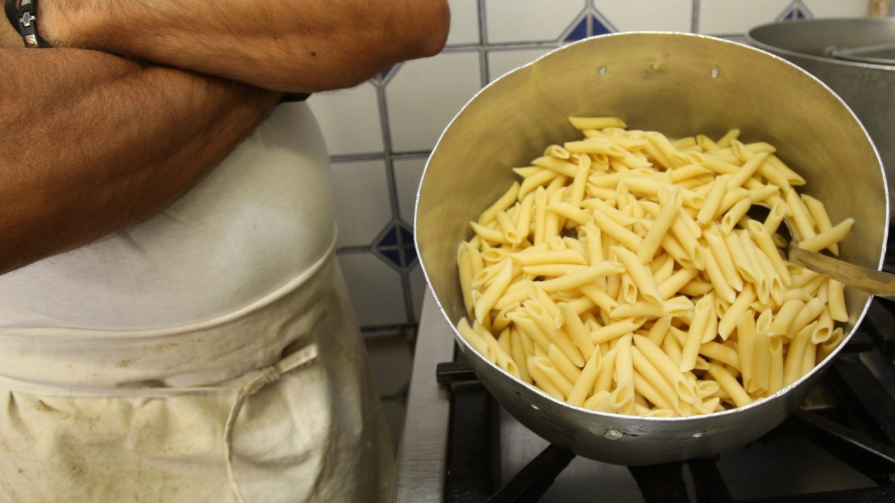 Pastasciutta antifascista (gratis) per ricordare l’arresto del Duce