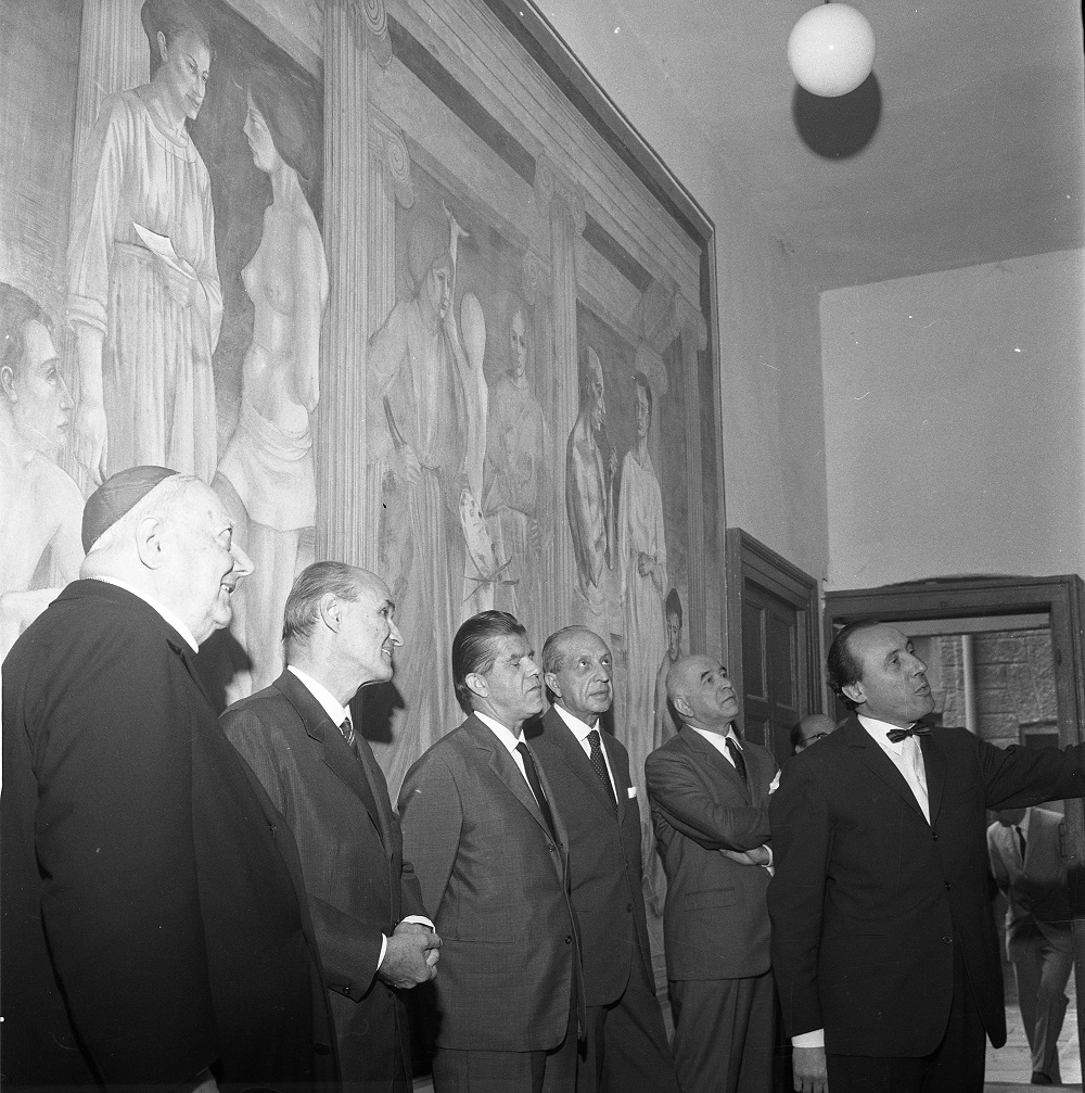 1968, visita del cardinale Gustavo Testa alla Carrara