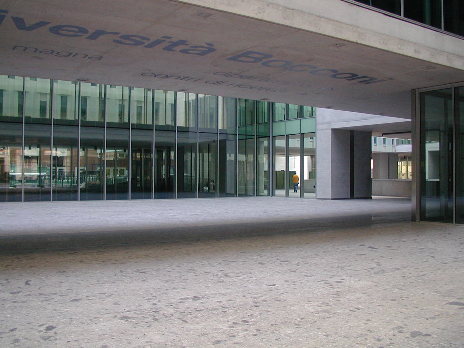 Bocconi University - Entry - Flooring in Ceppo di Gré