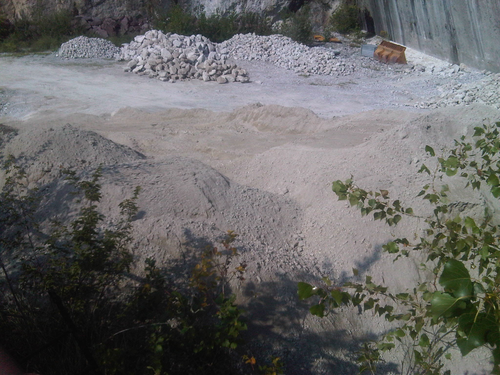 Ceppo di Gré Quarry-Gravels and stones