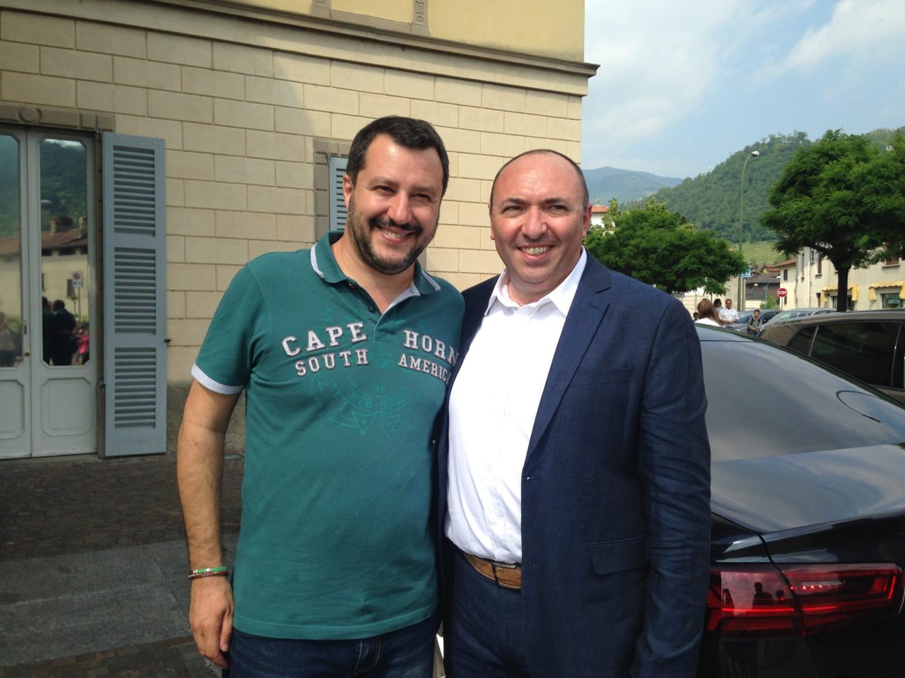 Cisano, il sindaco social-sceriffo posta su Facebook le foto dei ladri
