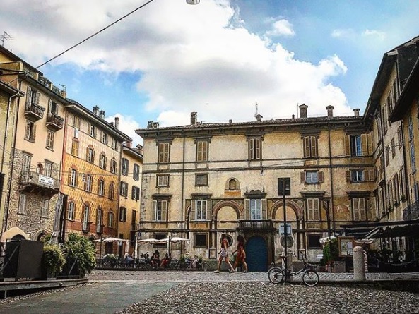 Piazza Mascheroni – Claudio Ubbiali