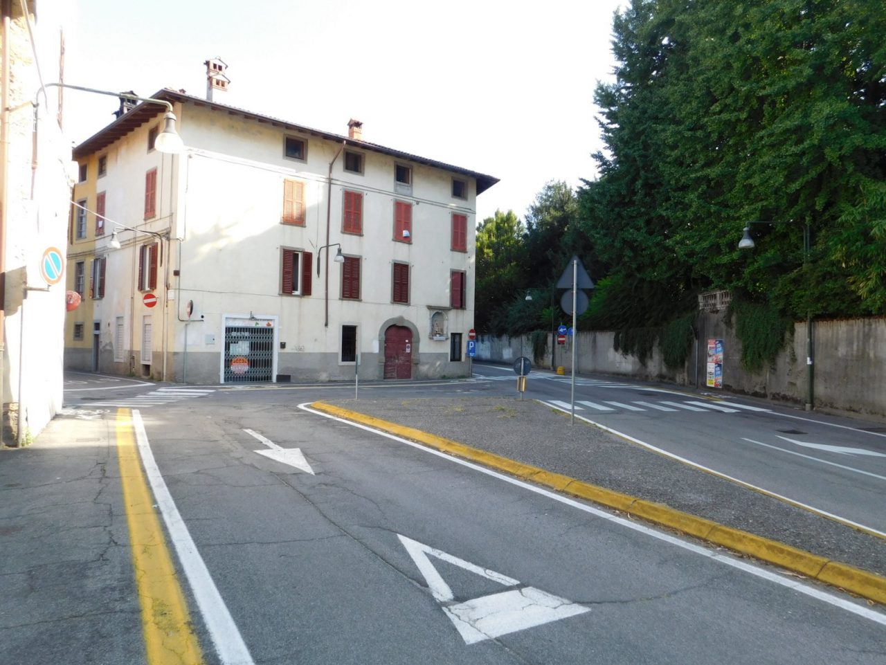 Piazzetta Marconi e il nuovo nome «Dedichiamola a uno stezzanese»