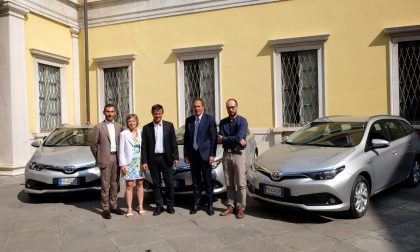 Comune di Bergamo, svolta... ibrida con tre auto "donate" dalla Sarco