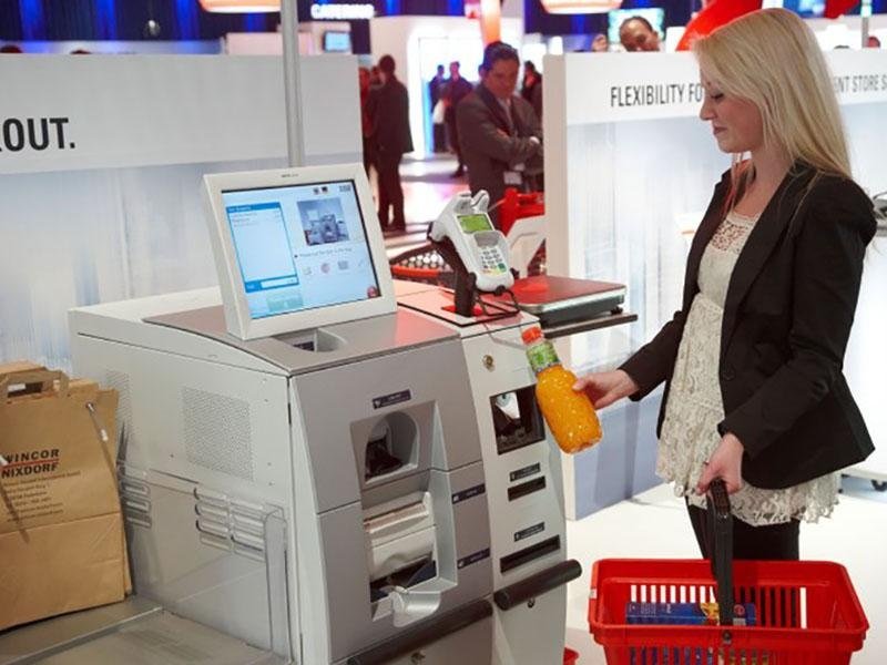 Pensieri segreti di una commessa Sopravvivere alla cassa automatica