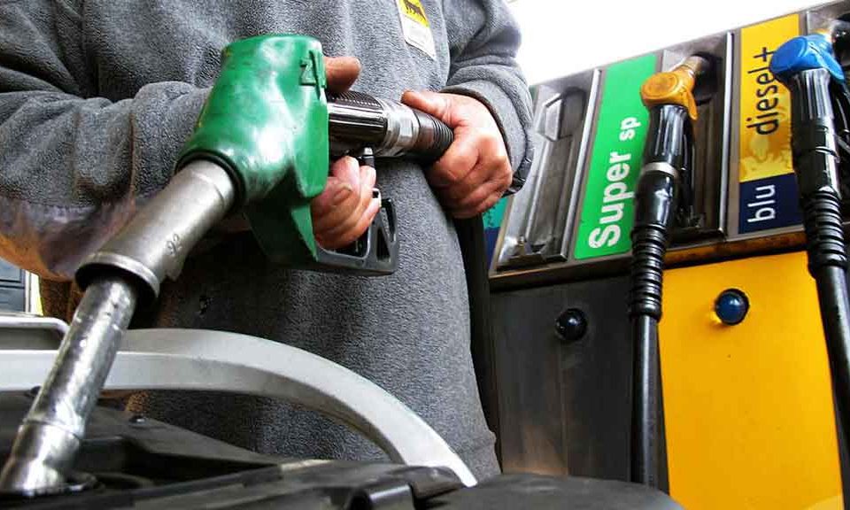 Il governo finisce la Guerra d’Etiopia Taglio alle accise sulla benzina