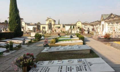 Ladri di rame al di là della decenza Rubano anche i vasi al cimitero