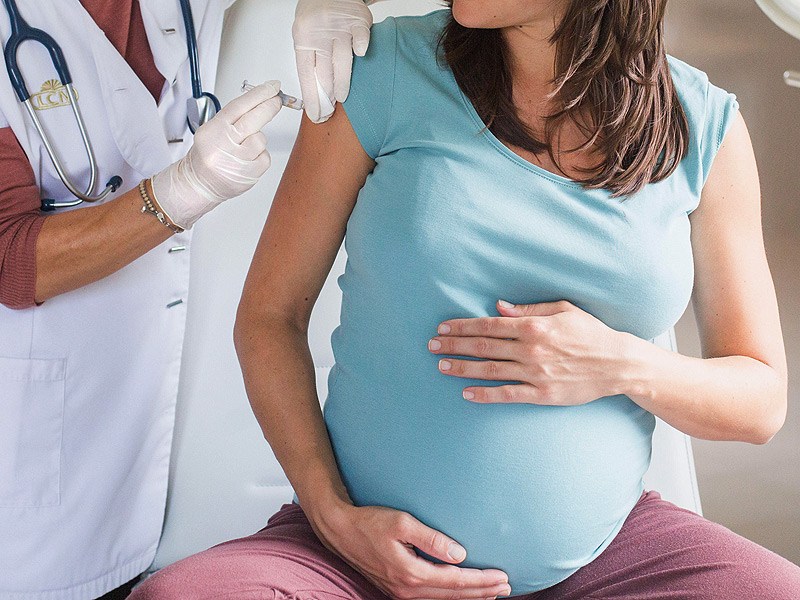 Ats Bergamo si prende cura delle neo-mamme e delle donne in gravidanza positive al Covid