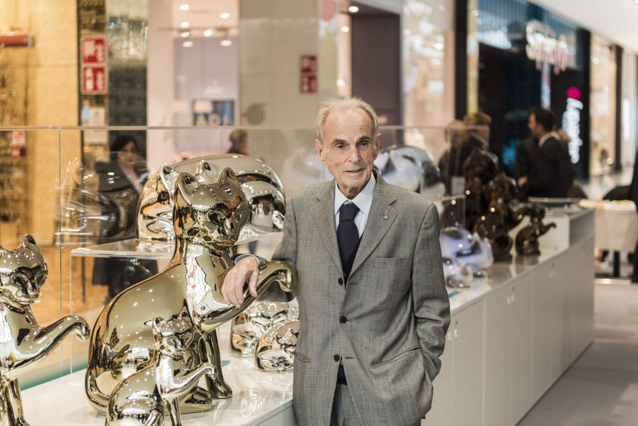 Movenze feline dentro l’Oriocenter con i gatti del lusso di Chorustyle