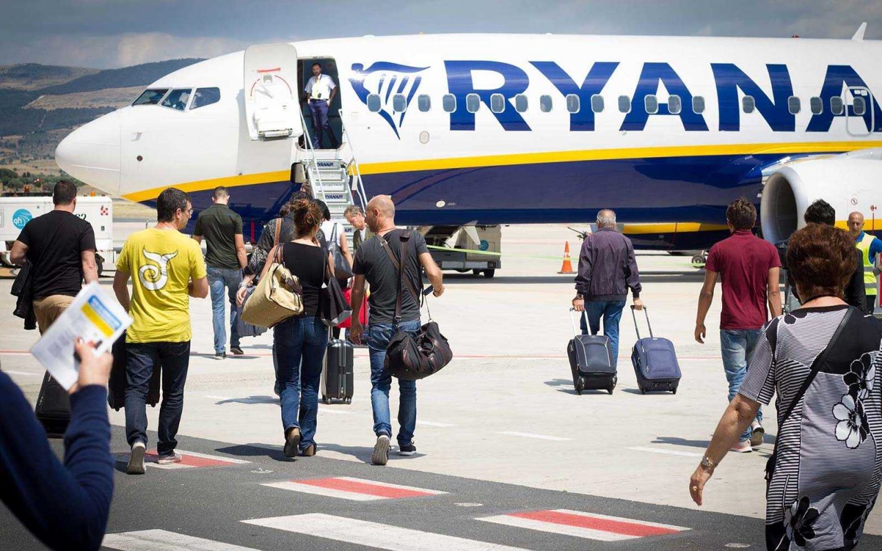 A Orio Ryanair potenzia i voli per Bari, Napoli, Catania e Palermo: 12 in più la settimana