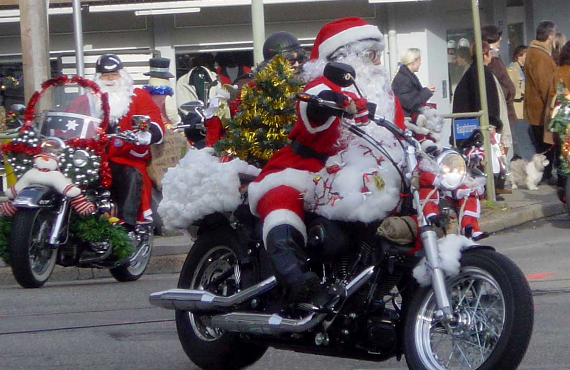 34380232_babbo-natale-harley